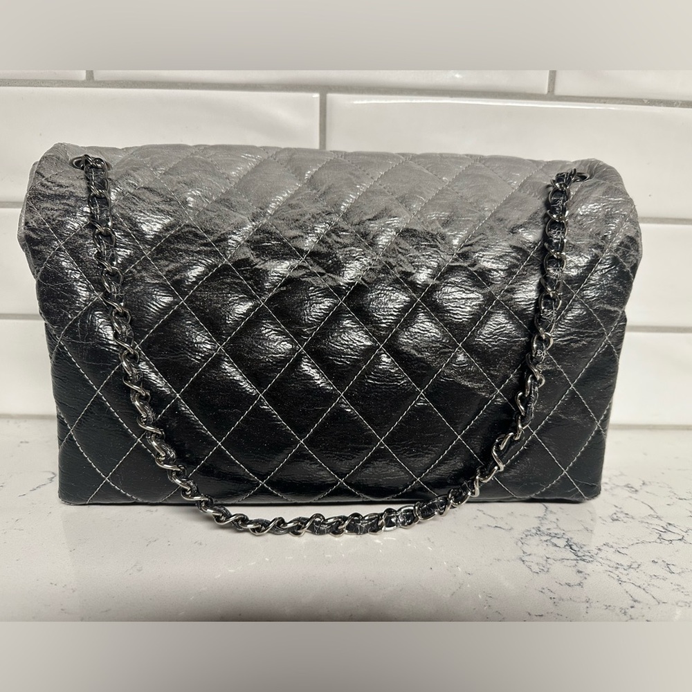 Vintage Chanel Gray and Black Ombré Quilted Women's Bag - Picture 4 of 16